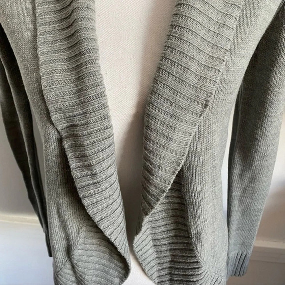 Forever 21 • Grey Open Front Cardigan - Picture 3 of 6